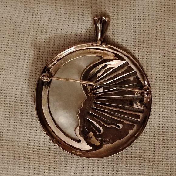 ❤️Vtg 925 Sterling Mother of Pearl Marcasite Crescent Moon Brooch/Pin Pendant - Picture 3 of 5